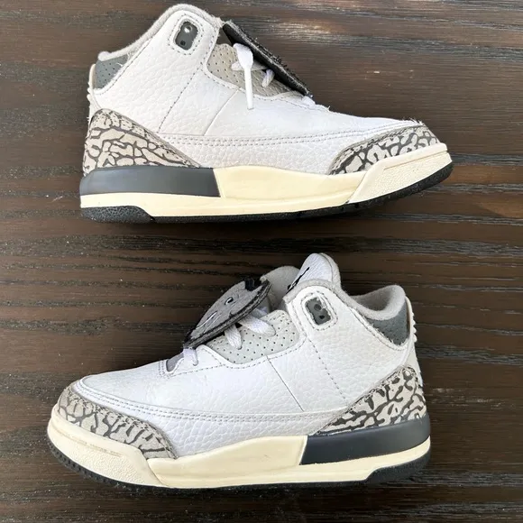 Air Jordan 3 Retro Hide N Sneak Elephant Toddler Shoes