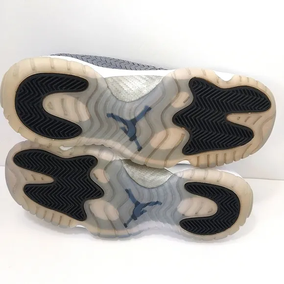 Air Jordan Future Low Sneakers, Wolf Grey, Size 6.5Y|‎ 8W|EUR 39