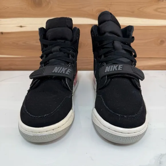 Air Jordan Legacy 312 Black Cement Red White AT4040-060 Size 5.5Y / Women Size 7