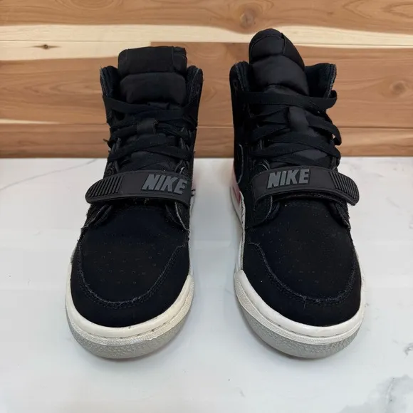 Air Jordan Legacy 312 Black Cement Red White AT4040-060 Size 5.5Y / Women Size 7