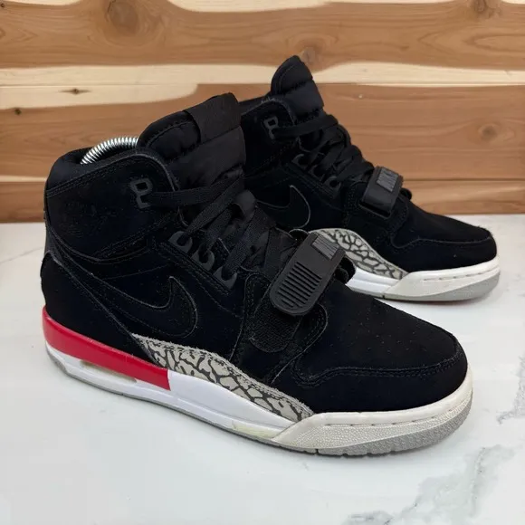 Air Jordan Legacy 312 Black Cement Red White AT4040-060 Size 5.5Y / Women Size 7