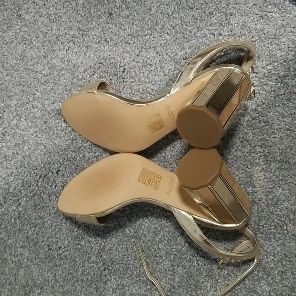 Aldo Dressed Sandals in Gold 6M
