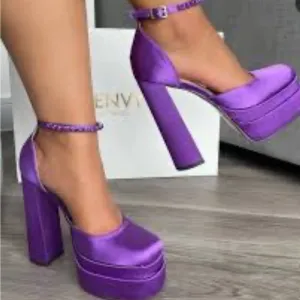 Aldo satin shoes