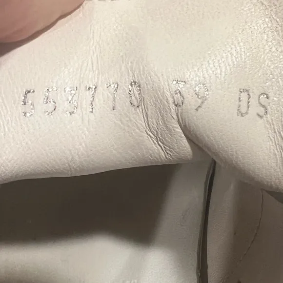 Alexander McQueen Sneakers in White and Red Size 8