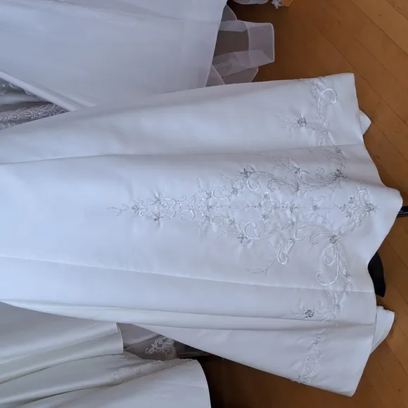 Alfred Angelo satin classic