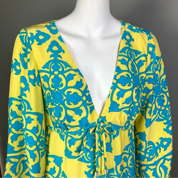 Alice &amp; Trixie dress size M yellow Y2K scroll print modern coastal beachy boho