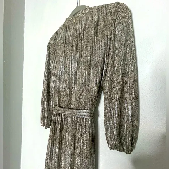 Alice   Olivia Silver/Gold Modern Metallic Katina Belted Midi Dress. Size 8