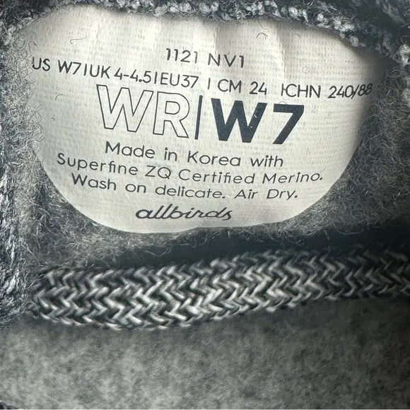Allbirds 7 Wool Runners Shoes Natural Gray Merino Lace Up Sneakers Womens NEW