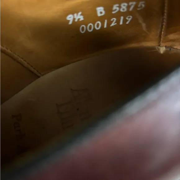 Allen Edmonds Park Avenue Cap-Toe Oxfords Size 9.5 B