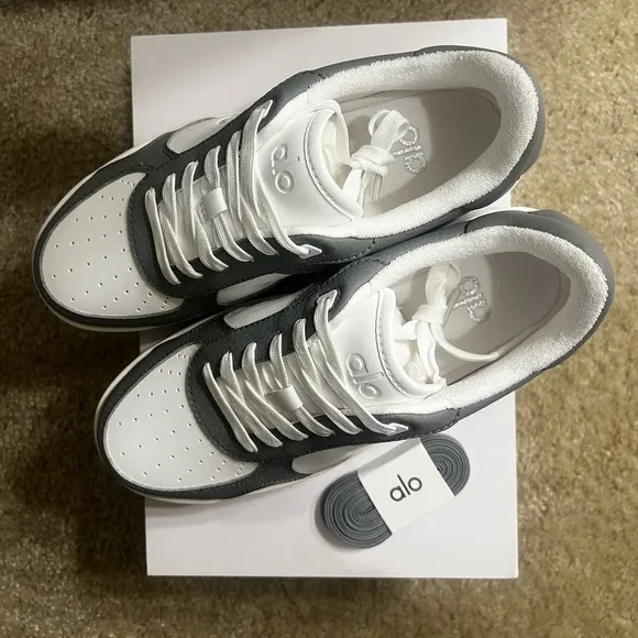 ALO Yoga Recovery Sneaker