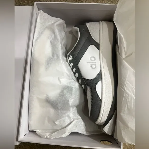 ALO Yoga Recovery Sneaker