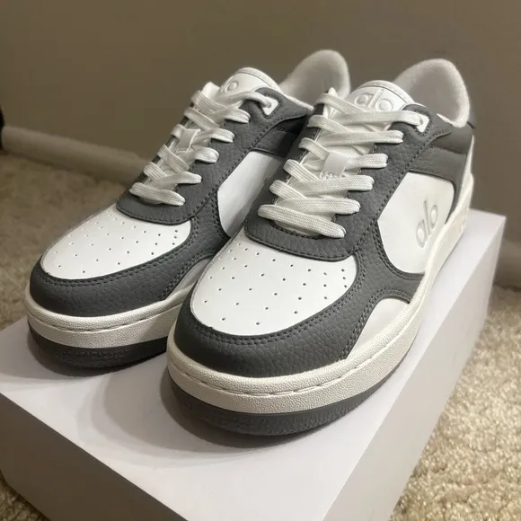 ALO Yoga Recovery Sneaker