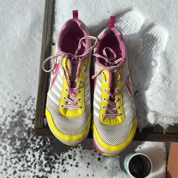 Altra Abound Zero Drop Pink Yellow Running Shoes