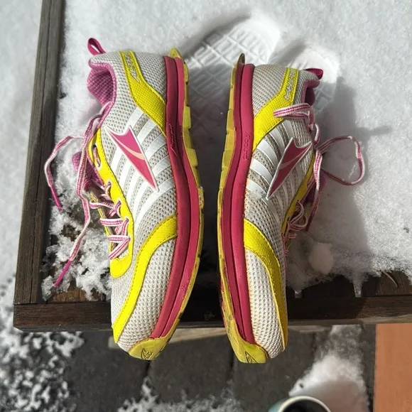 Altra Abound Zero Drop Pink Yellow Running Shoes