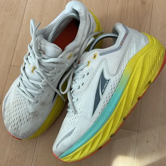 Altra M Via Olympus Men Running Shoes White size 9