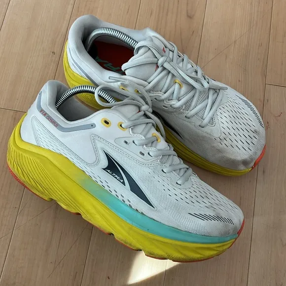 Altra M Via Olympus Men Running Shoes White size 9