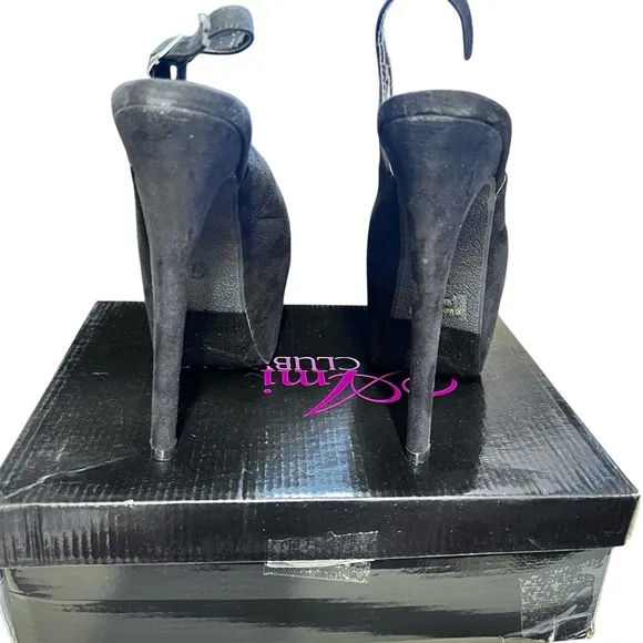 Ami Clubwear NIB Elegant Black Platform Sandals with Ankle Strap