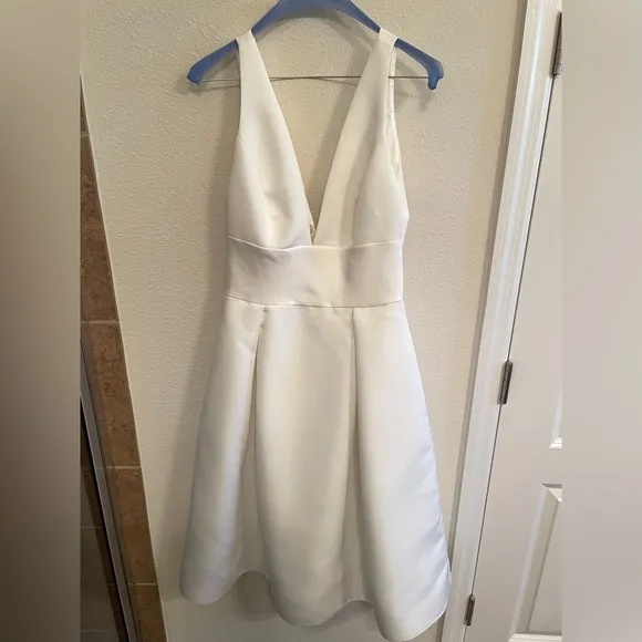 Amsale White Midi Dress Short Wedding Dress Classic, Timeless Deep-V Mid Length