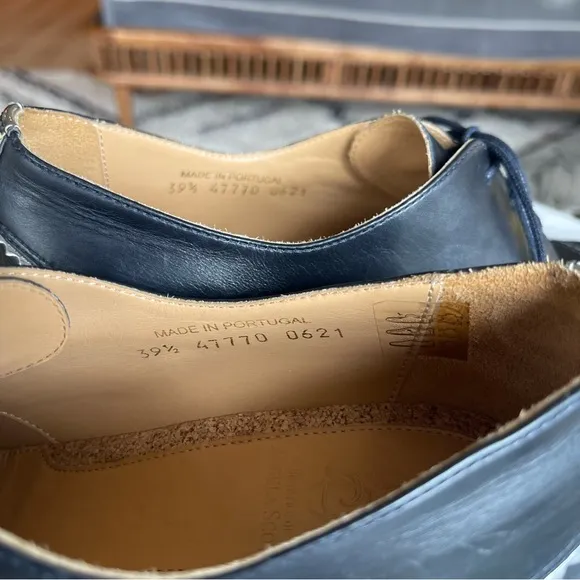Angela Scott Ms neale cap toe derby in navy   silver