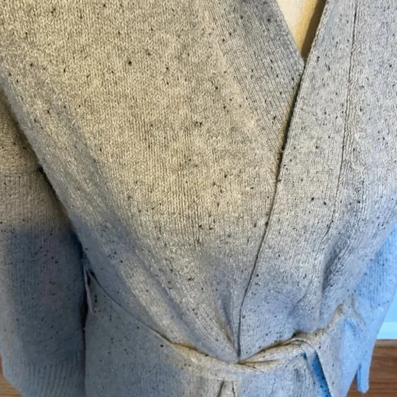 Ann Taylor Cotton Blend Split Bottom Gray Speckle Cardigan Heavy Tie Belt NWT M