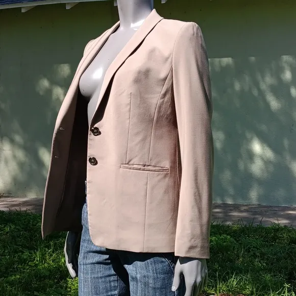 ANN TAYLOR PETITE LADIES (2) BUTTON LUXURY BLAZER