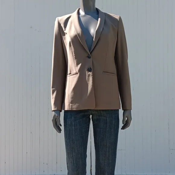 ANN TAYLOR PETITE LADIES (2) BUTTON LUXURY BLAZER