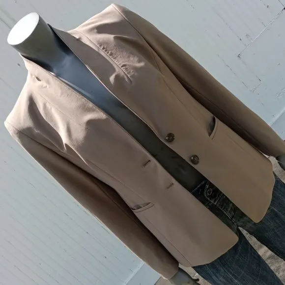 ANN TAYLOR PETITE LADIES (2) BUTTON LUXURY BLAZER