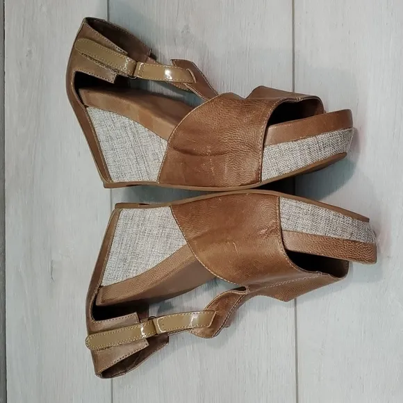 Anthropologie Antelope Karise  Ankle Leather Wedge Sandals Shoes sz 39/8