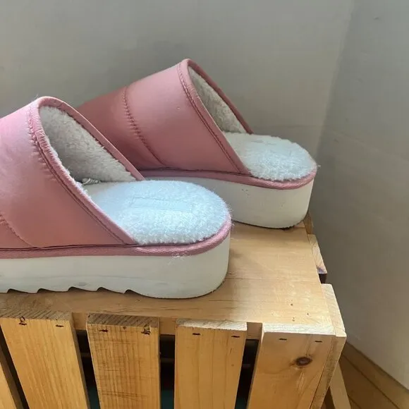 Anthropologie Maeve Size 7.5 Pink Lounge Quilted Chunky Puffy Platform Slippers