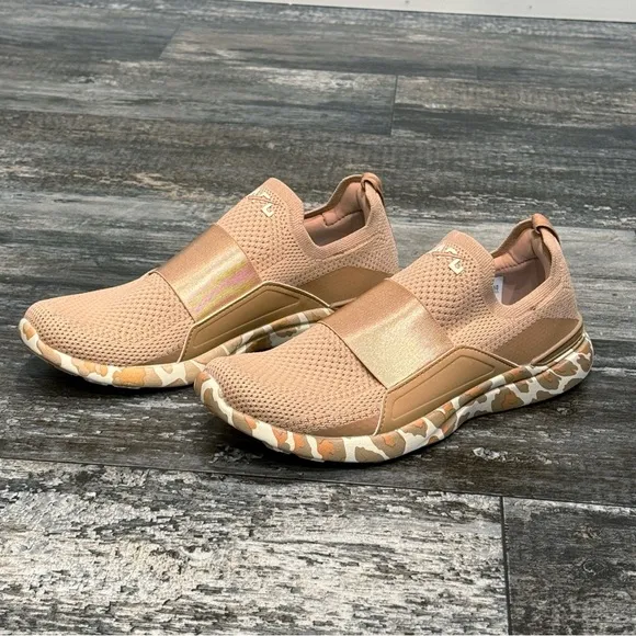 APL Techloom Bliss Slip-On Athletic Running Shoes Womens Size 9 NEW