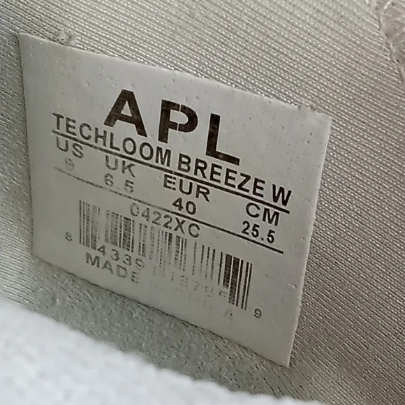 APL TechLoom Breeze Sneakers Womens 9 White Fatigue Ombre Running Gym Trainer