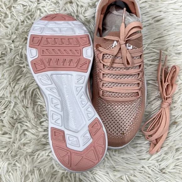 APL Womens TechLoom Breeze Shoe sneakers rose