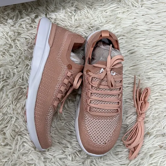APL Womens TechLoom Breeze Shoe sneakers rose
