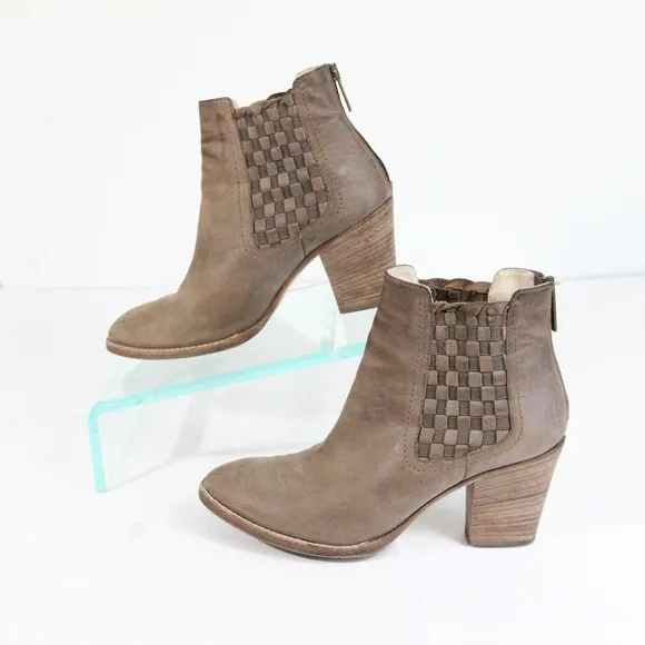 Aquatalia Boots Frannie Ankle Bootie Women Leather Shoes sz 8 made in Italy