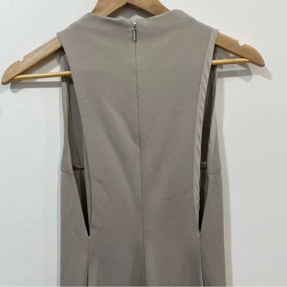 Aritizia Babaton Matheson Modern BodyCon Fitted Elegant Taupe Midi Dress Size 6
