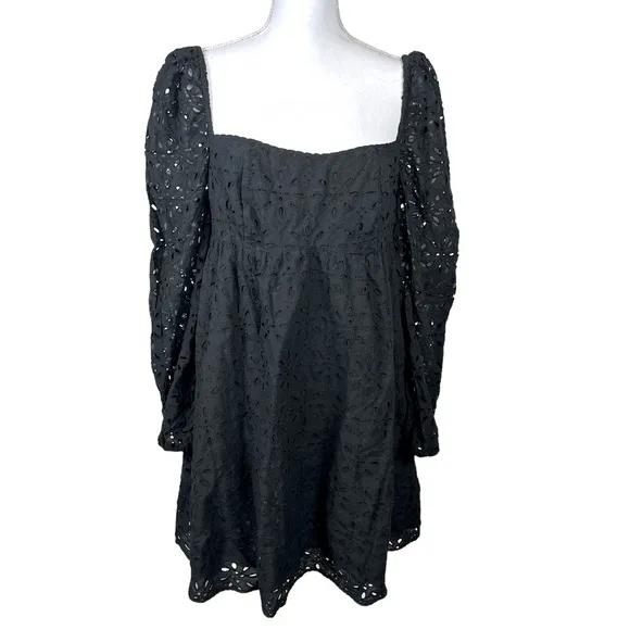 Aritzia Wilfred Black Eyelet Classic Babydoll Dress Size 10 100% Cotton