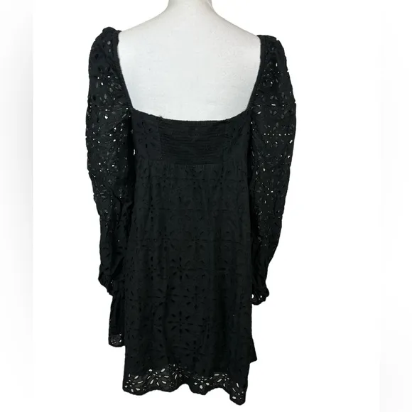 Aritzia Wilfred Black Eyelet Classic Babydoll Dress Size 10 100% Cotton