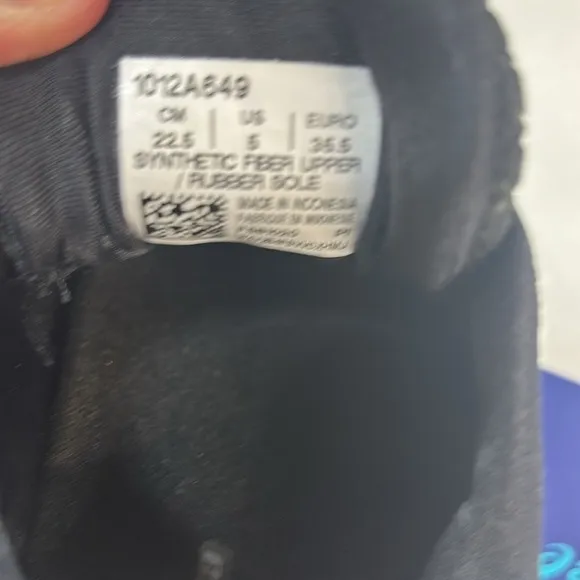 Asics black Gel -Kayano 27 dynamic Duomax running shoes size 5