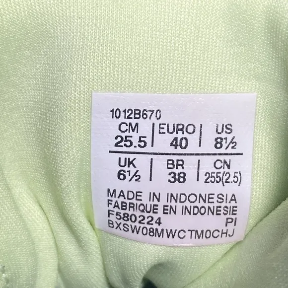 ASICS GEL KAYANO 31 Cool Matcha / Light Celadon Running shoes WMNS 8.5