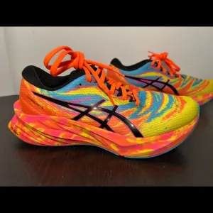 Asics Novablast 3 Running Shoes Sneakers Aquarium Vibrant/Yellow Pink Mens 9.5