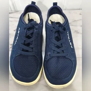 Astral Loyak women's blue waterproof shoes size 6