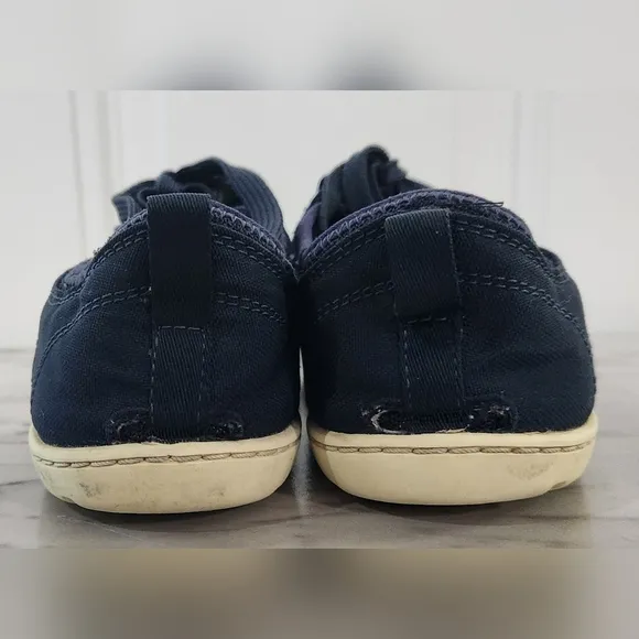 Astral Loyak women's blue waterproof shoes size 6