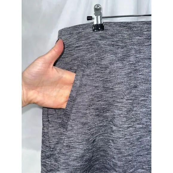 Athleta gray and black athleisure workout skort with drawstring waist | Sz L