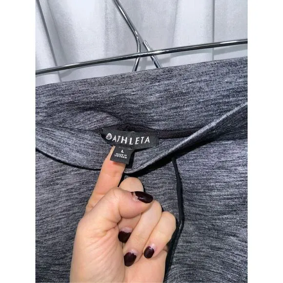 Athleta gray and black athleisure workout skort with drawstring waist | Sz L