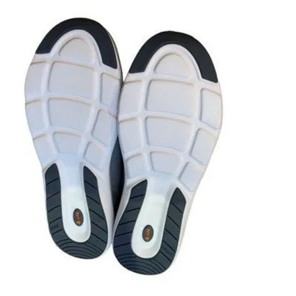 Athletic mens walking shoes