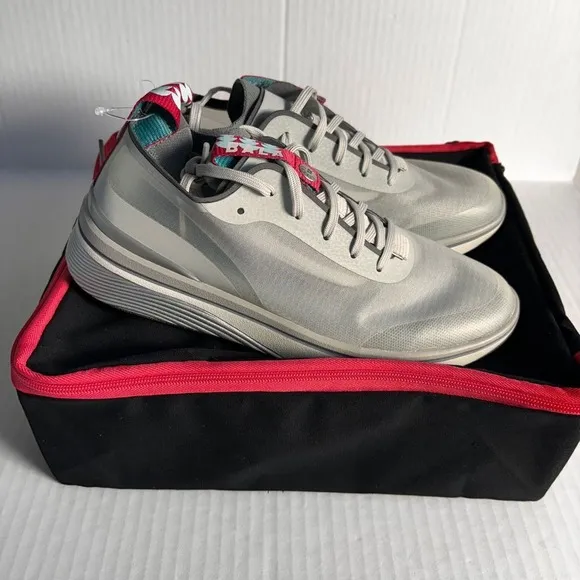 BALA Twelves Silver athletic Sneakers Red Accents Lightweight Shoes‎ M6/W7 NWT