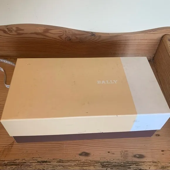 Bally golf shoes.