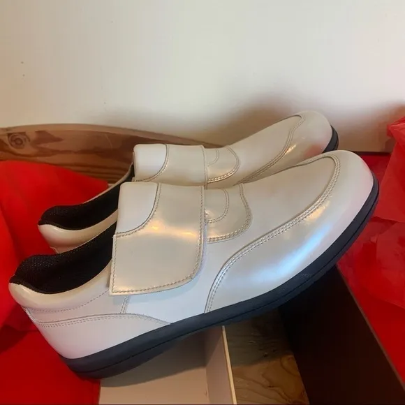 Bally golf shoes.