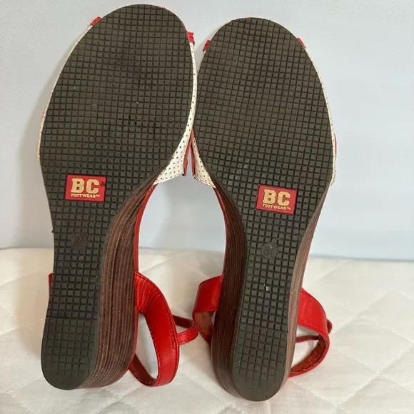 BC Footwear Turbulence Womens Size 8.5 Leather Sandals Wedge Heel Ankle Strap