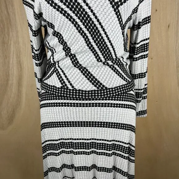 BCBG MaxAzria Kenji Black &amp; White Quarter Sleeve Mini Dress (L)
